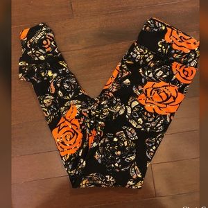 Lularoe OS Black leggings with Orange flowers